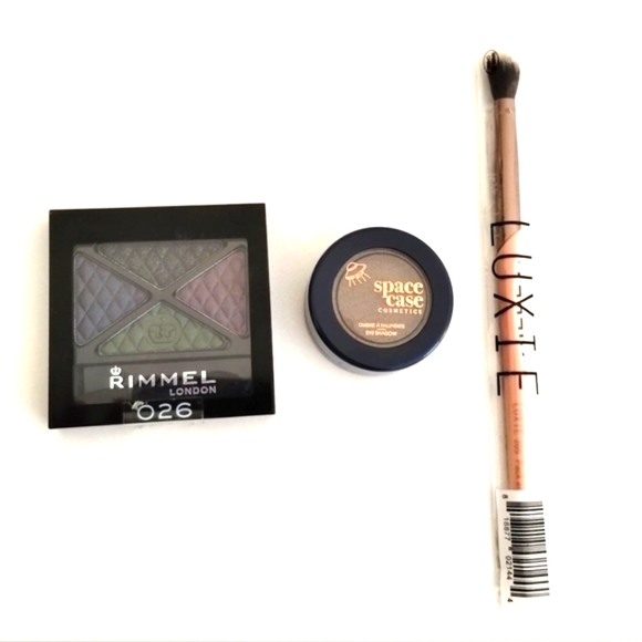 Rimmel London Other - *5 for $20* Eyeshadow bundle